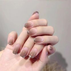 -悦指间美甲美睫