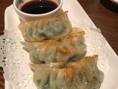 香煎韭菜饺-南拳十三姨·潮汕砂锅粥(世纪金源店)