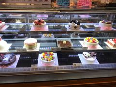 面包甜点陈列柜-巴黎贝甜(杨浦宝地店)