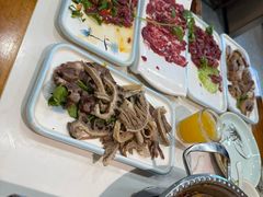 -乡土黄·鲜牛肉火锅·小龙虾(兴业街店)