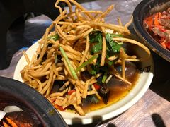 -巴厘龙虾·榜首油焖大虾(音乐学院·沿江酒馆店)