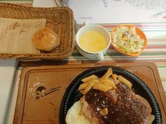 -米兰西典(西坝岗路店)