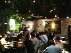 大堂-阿里家·新疆烤肉酒場 by MIG