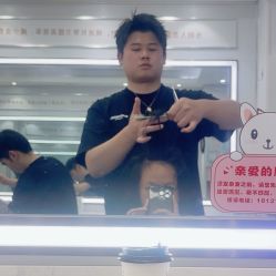-镁连社·美联社