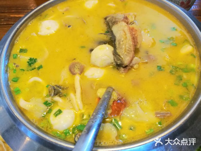 重返白桦林花园餐厅太湖一锅鲜图片