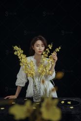 -onlygirl摄影美学馆高端定制(江滩店)