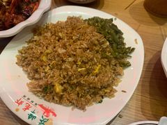 牛肉蛋炒饭-庆峰龙虾烧烤(合肥一店)