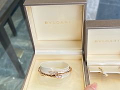 -聚云奢二手奢侈品黄金手表包包回收·中古店(三里屯总店)