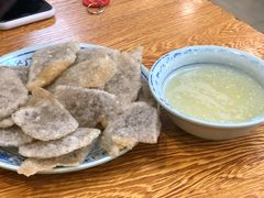 老北京炸灌肠-门框胡同百年卤煮(新街口店)