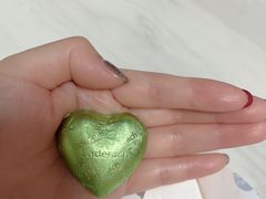 -Laderach 莱德拉(上海环贸iapm店)