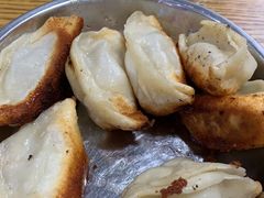 -黄阿姨锅贴大王(万航渡路店)