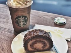 流金圣诞茶拿铁-星巴克(杭州下沙福雷德店)