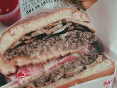 蘑菇牛肉汉堡-FATBURGER 特富客汉堡(外交公寓店)