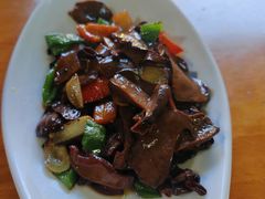 双椒炒见手青-龙姐私房菜(和顺古镇店)