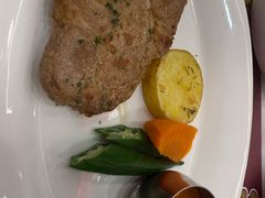 -斗牛士牛排餐厅(嘉里汇店)