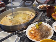 -一席地·本地鸡窝·杭帮鸡火锅(萧山银隆百货店)