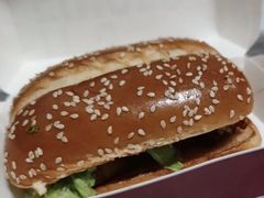 新奥尔良烤鸡腿堡-肯德基(大桥北服务区东店)