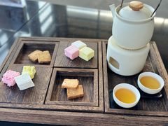 -亚龙湾喜来登·美景台大堂吧