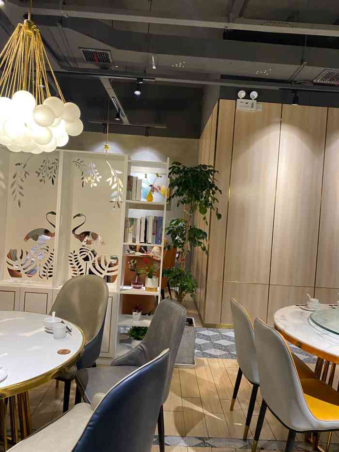 寻味小馆(政七街店)-"[服务铃]服务: 服务很好,很贴心,有求.