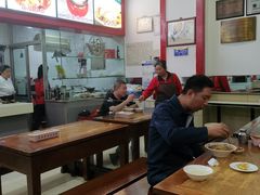 -胡成记口蘑龙眼包子(盐道街店)