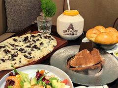 -东方体育中心(地铁站)