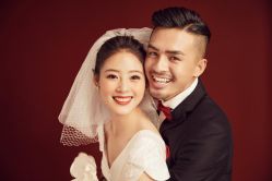 -雪中彩影婚纱摄影·微光艺术中心