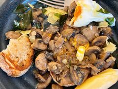 -Cornwall Park Bistro