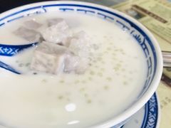 -黄氏许牛奶甜品(台山石花广场店)