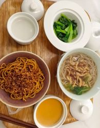 -弗蕾亚·辰月月子度假中心(光谷店)