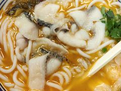 -鑫花溪牛肉米粉(凤凰街创始总店)