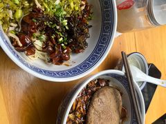 -沪西老弄堂面馆(定西路店)