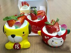 杯子蛋糕-花花卷卷·鲜食蛋糕(静安久光百货店)