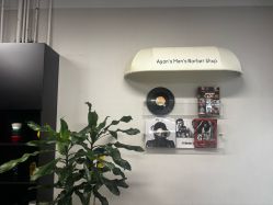 -老男孩男士理容馆·理发·烫染·修面