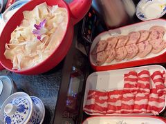 -醉董牛川派鲜肉自选火锅(烟台店)