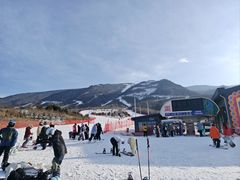-鳌山滑雪度假区