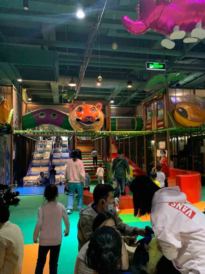 joypolis wonder forest(环球港店)-"买好票就会给个寄存箱,这点很好