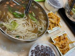 -卓雅桂林米粉