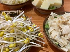 -黔三一夺夺粉酸汤火锅(百信店)