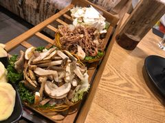 -菌海森林·非遗野生菌火锅(西山区滇池路摩根道店)