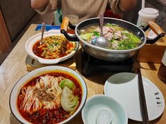 -全牛匠·乐山跷脚牛肉(新中关店)