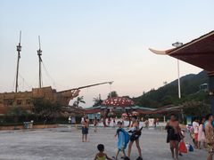 -汤山欢乐水世界