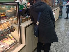 -星巴克(上海虹桥站2A检票口)