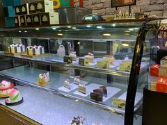 面包甜点陈列柜-红跑车(仙鹤街店)