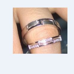 -威德钻石-克拉钻大本营(南京东路店)