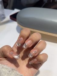 -UGIRL有个美甲