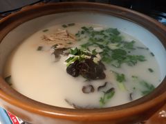 -姜君·千岛湖鱼头馆(浦东大道店)