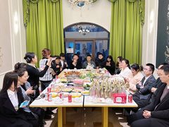 -红河谷晴天别墅轰趴馆