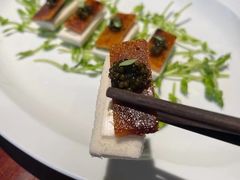 鱼子酱脆皮松板肉-解香楼(八盘岭路店)