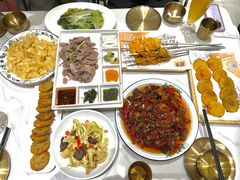 -沙枣树辣子鸡•新疆家常菜(喀什西路店)