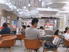 大堂-奈雪的茶(市百一店)